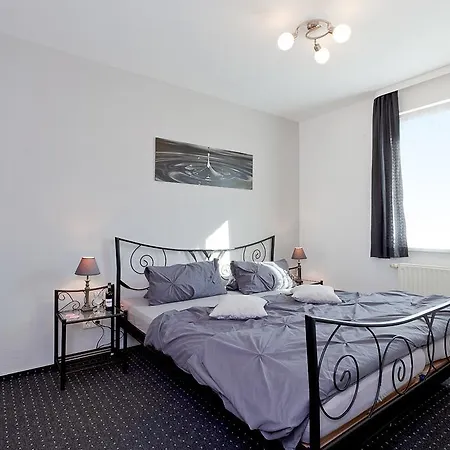 Wiesenblick Apartment *